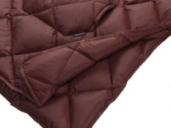 Therm-A-Rest Honcho Poncho Down -Exped || Le Creuset || de Buyer Sales Store 11603 03 1280x1280