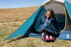 Sierra Designs Elemental Quilt -Exped || Le Creuset || de Buyer Sales Store 80613923R Lifestyle S23 ElementalQuilt 1280x1280