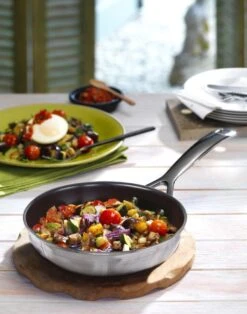 Le Creuset Classic Stainless Steel Nonstick Fry Pan -Exped || Le Creuset || de Buyer Sales Store 96200224001000 LS00001 1280x1280
